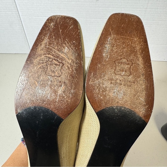 Vintage Stuart Weitzman Textured Cream Tan Old Money Women's Shoes Size 9 1/2 - Picture 11 of 16
